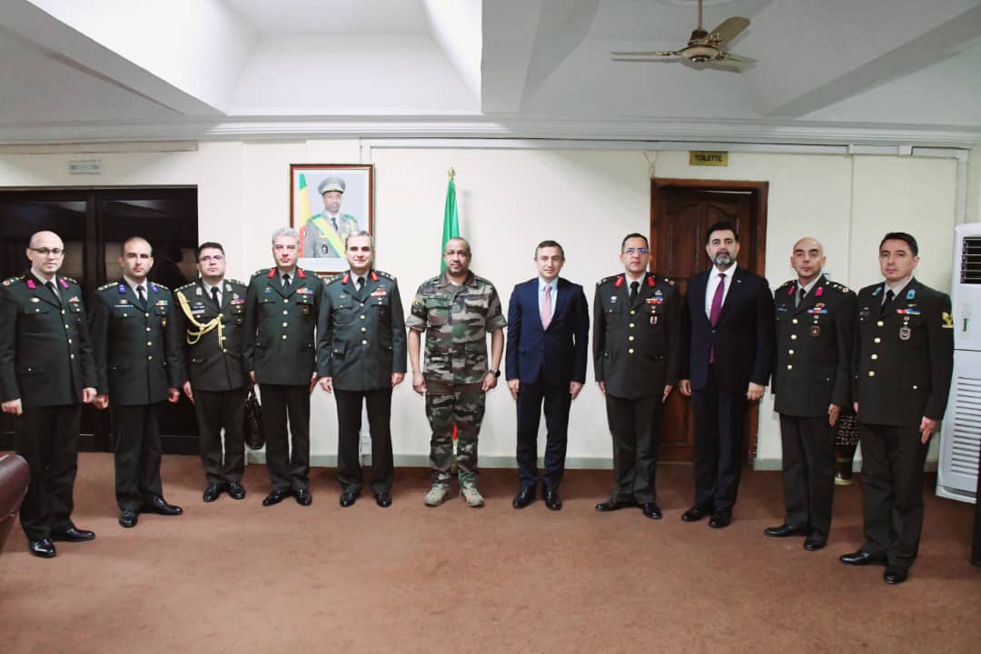 UNE DÉLÉGATION DU MINISTÈRE DE LA DÉFENSE DE LA RÉPUBLIQUE DE TÜRKIYE REÇUE EN AUDIENCE PAR LE MINISTRE DE LA SÉCURITÉ ET DE LA PROTECTION CIVILE